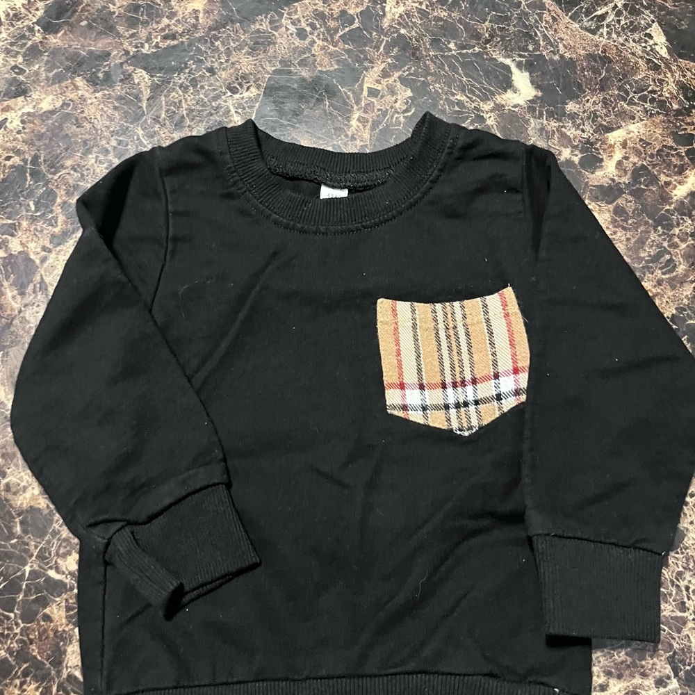 Classic Black Kids Sweatshirt with Plaid Pocket